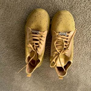 Tan sneakers in excellent condition